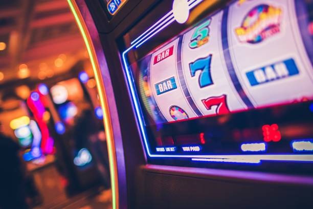 Casino Hold'em card game interface on cairbos slot showing player and dealer cards